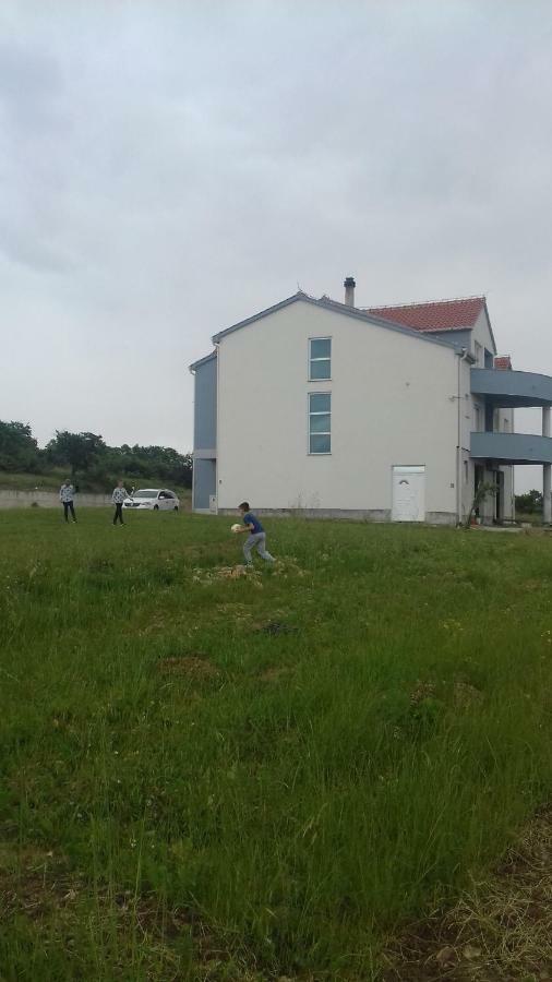 Apartmani Niko 1 Radovin Kültér fotó